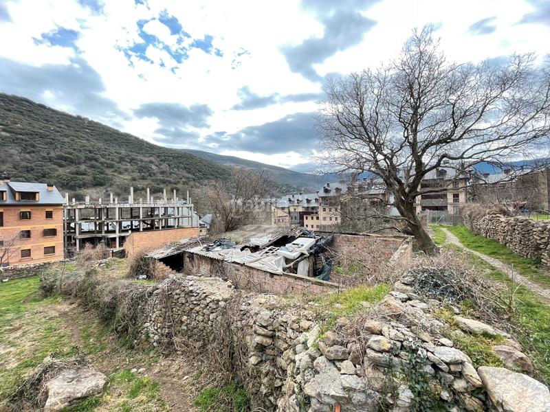 Foto 53164a48-28b5-44d3-8aaf-335c07f4dc4d. Terrain industriel dans Sort