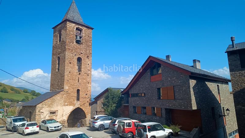 Foto 90057e2b-ac0c-433c-9fec-4d6fd0a8de88. Masia amb xemeneia aparcament piscina a Sort