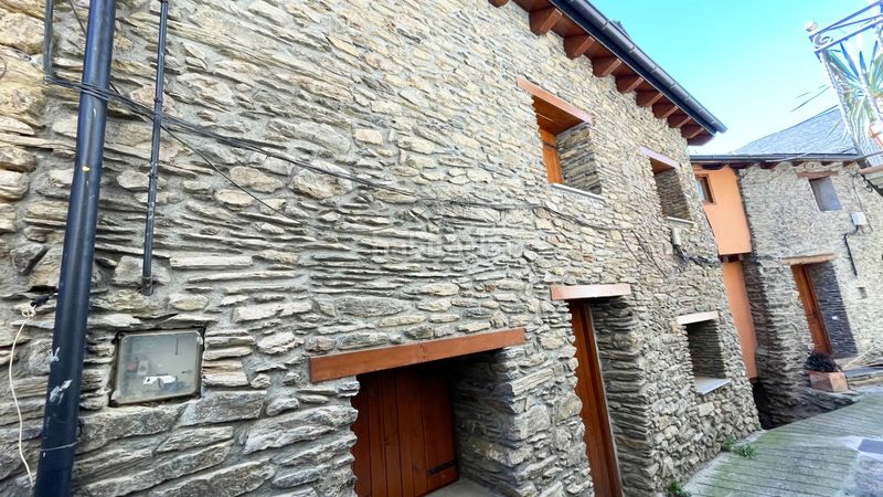 Foto f6dc92e0-08da-44a3-b627-3cbf5358d9b7. Haus in calle mig in Rialp
