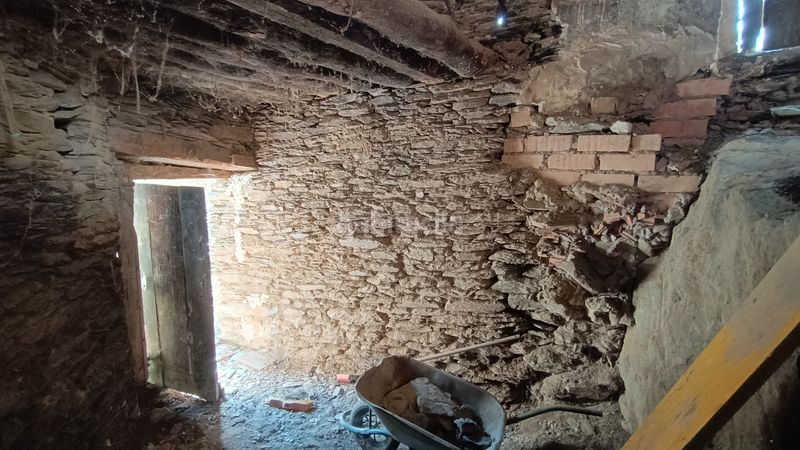 Foto 1a4d32a9-7764-48a7-b564-775a2349f0c9. Masia a Llavorsí