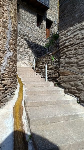 Foto a883446a-2246-48d4-b86e-4bb9e234c164. Masia a Llavorsí