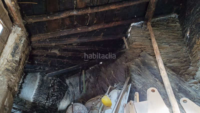 Foto eb38f34d-3299-4b1a-85d7-451359dfa515. Masia a Llavorsí