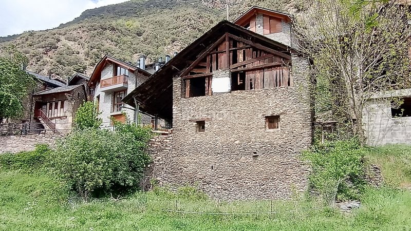 Foto 4772ad14-9e5f-42d4-bd4c-70e82e4f5eff. Masia a Alins