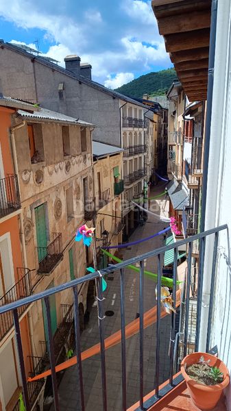 Foto a1e63fca-50eb-42c9-ba68-6d7d31cc2b03. Pis a carrer major 21 a Sort