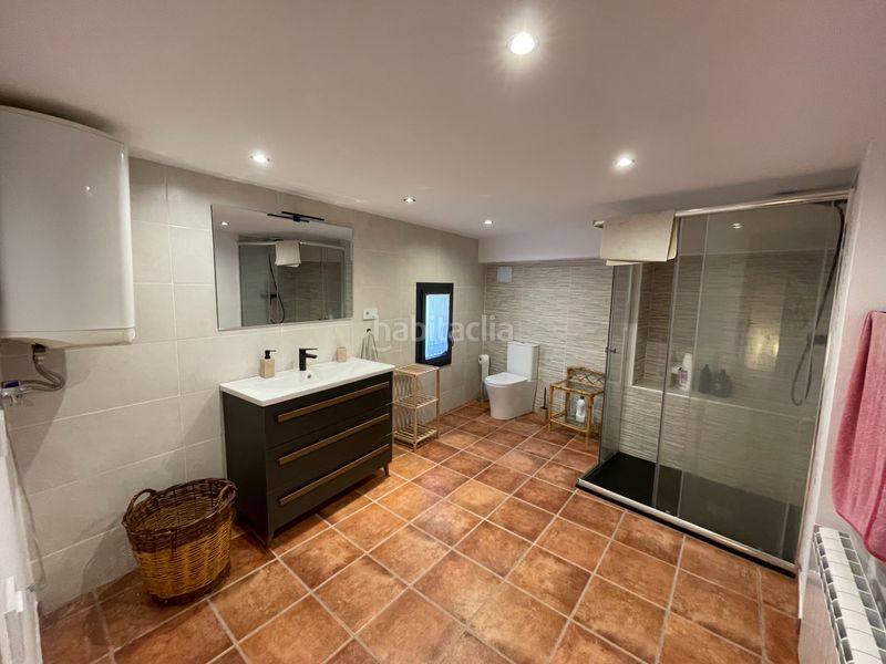 Foto 0bd04b02-58d4-441c-9e5b-dd48e4a6645d. Casa a carrer llessui poble 130 a Sort