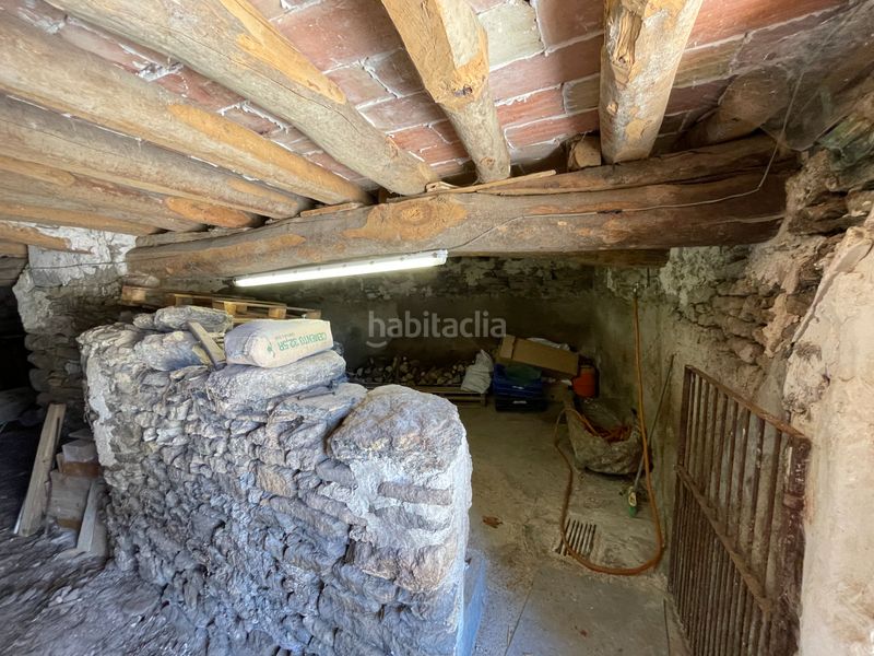 Foto 2b7f9874-0d86-4b0f-b4f1-1fc6f8ccb8e9. Casa a carrer llessui poble 130 a Sort