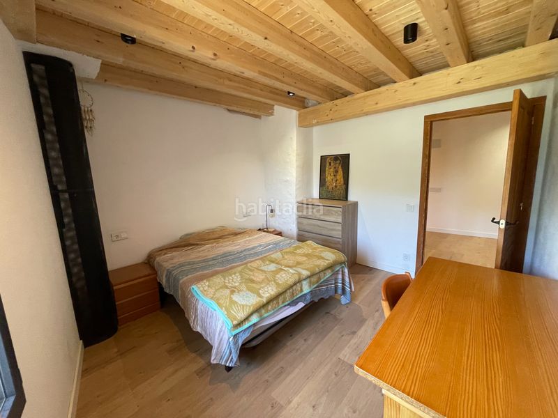 Foto 417e0edb-17bd-4545-b5e7-539f91bd2ef1. Casa a carrer llessui poble 130 a Sort