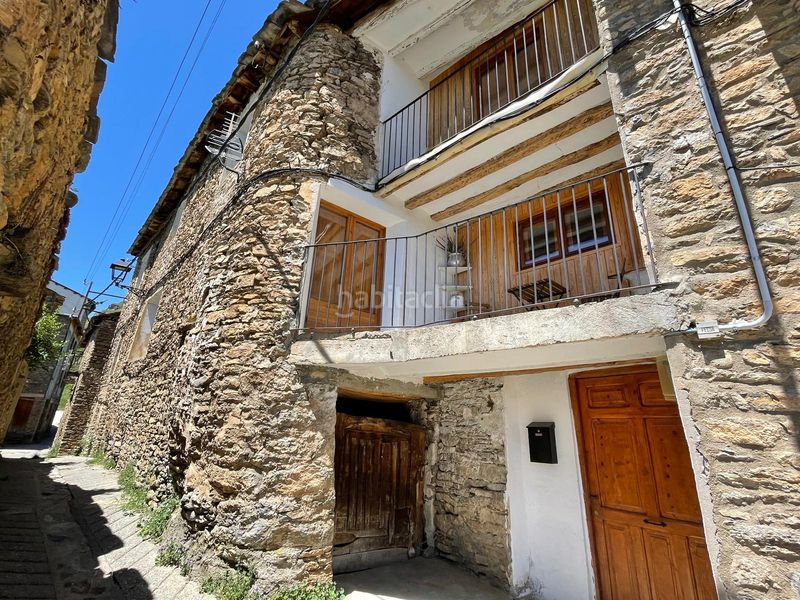 Foto ecde05c1-0ad3-44ce-add2-e636fdf475c0. Casa a carrer llessui poble 130 a Sort