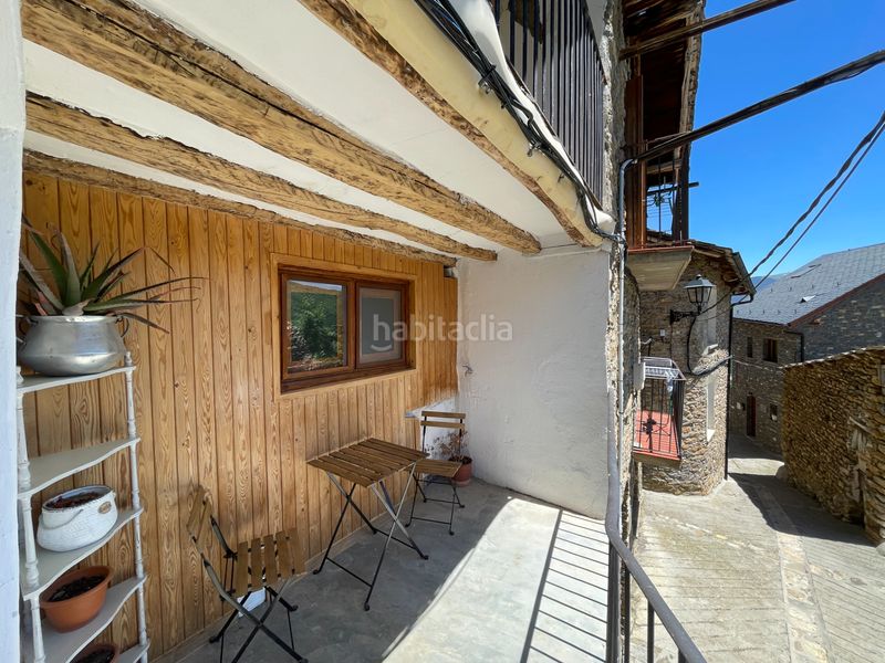 Foto f1dd4940-dc08-4dfd-bc3e-00b8fee690eb. Casa a carrer llessui poble 130 a Sort