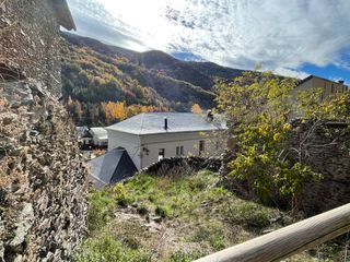 Terreny residencial a Carrer a aynet de besan 29. Terreny urbà a vall ferrera