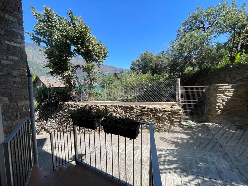 Foto a7d020ae-d46a-4c88-b242-87522f4b3237. Appartement in carrer darrere in Rialp