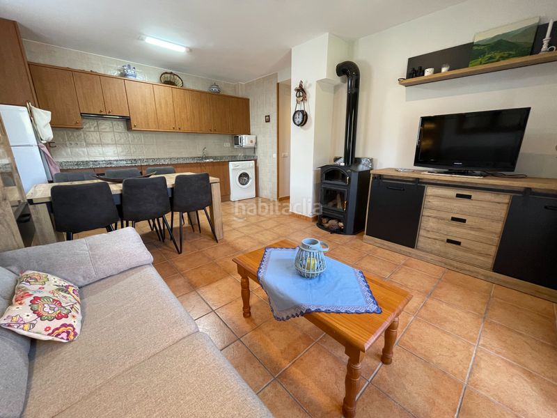 Foto 3414c503-972a-40ae-b744-790c2bd4a70f. Apartamento en carrer unica; vilamur 8 apartamento en venta en vilamur en Soriguera