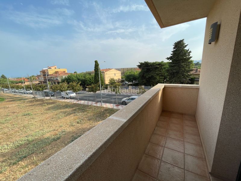 Foto c5a5e19c-44d5-4e6c-98f9-1c8cb4516d0c. Casa aparellada amb calefacció aparcament a Botarell