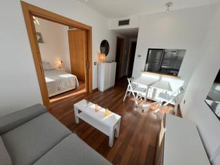 Affitto Piccolo appartamento  Avenida agustín bálsamo. Apartamento en alquiler en urbanizacion con piscina