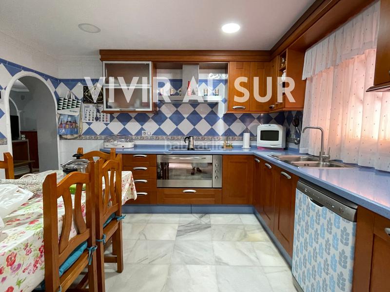 Foto 4cf376fc-1ad4-4649-85f5-f55d09339549. Casa con camino parcheggio in El Rinconcillo Algeciras