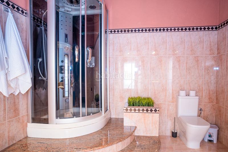 Foto ccb2166c-f284-424d-8059-761cd8e7dc7e. Masía casa rústica con piscina interior y terraza en Boadella i les Escaules