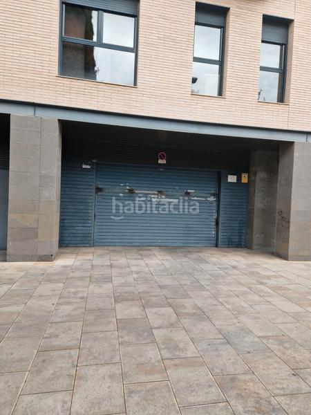 Foto a5fd5a0b-2231-4208-aa0f-2b36f72b78bc. Aparcament cotxe a calle joan alsina i hurtós 151 a Girona