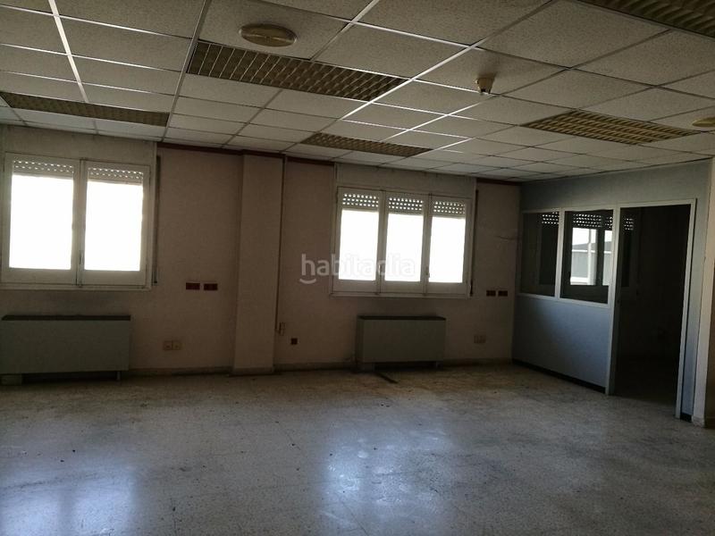 Foto 6a917cad-4f4c-4966-ba2e-e4facd05b414. Location local commercial dans n/a dans Eixample Sud-Migdia Girona