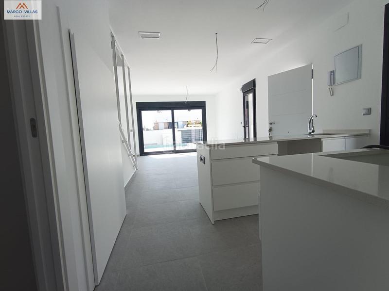 Foto 633daaf0-3a34-4427-9394-7939fe3c8355. Xalet amb aparcament piscina a Daya Nueva