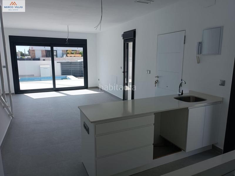 Foto acb1e82d-42fb-4182-acf7-6ef2c7726796. Xalet amb aparcament piscina a Daya Nueva