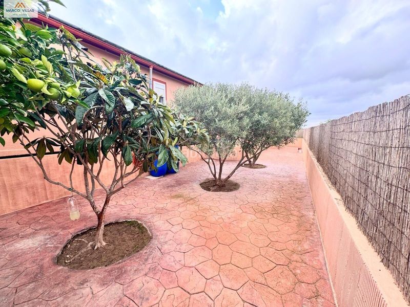 Foto 63e79388-61ac-4d57-9e38-fdc625d5993e. Chalet villa con piscina1285lm en San Fulgencio