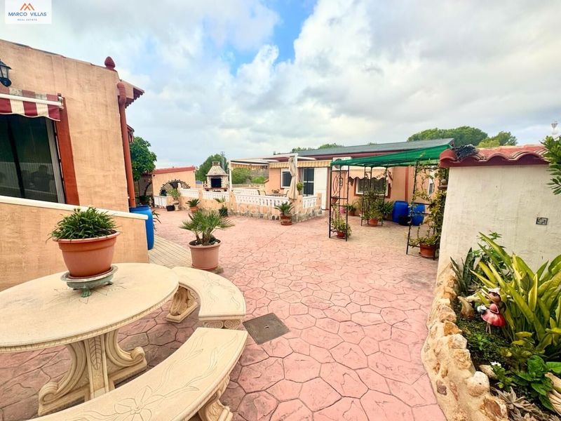 Foto 88b3d2f5-fd4b-4ea3-811d-e03fbe612055. Chalet villa con piscina1285lm en San Fulgencio
