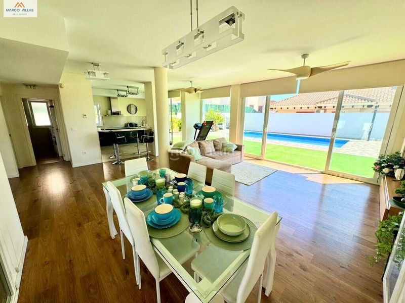 Foto c7fedbdb-51ab-49a8-bf0b-9e1989e9dbfa. Chalet 1305lm en San Fulgencio