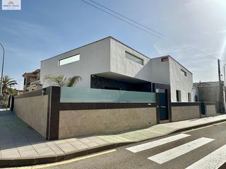 Xalet a Torre de la Horadada