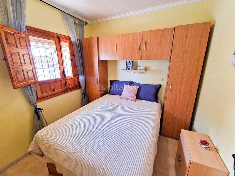 Foto f10f9e3b-7b95-4be0-8fd1-2788c9c8daf4. Casa adossada a San Fulgencio