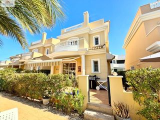 Chalet in San Fulgencio. Villa en san fulgencio1317lm marco villas real estate