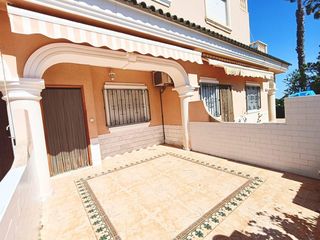 Maison jumelée  Calle consueta. Venta de adosado en tamarit, santa pola  324  marco villas inmob
