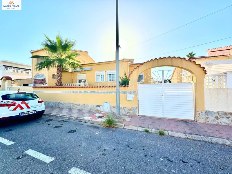 Foto 3a4a6e5b-cde3-4349-9d61-202cea25fd97. Chalet 1323lmc en San Fulgencio