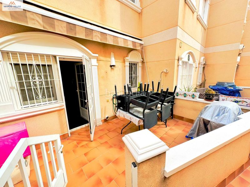 Foto b3936c46-e228-4cc7-8ff2-437f4f1e70e7. Casa a schiera con parcheggio piscina in Almoradí