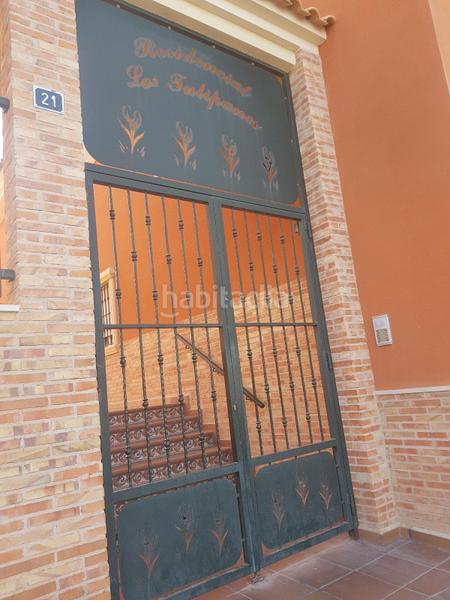 Foto 2153f564-f93b-4ca0-a2fa-c89beb0d500d. Casa adossada amb aparcament a El Castillo Aspe