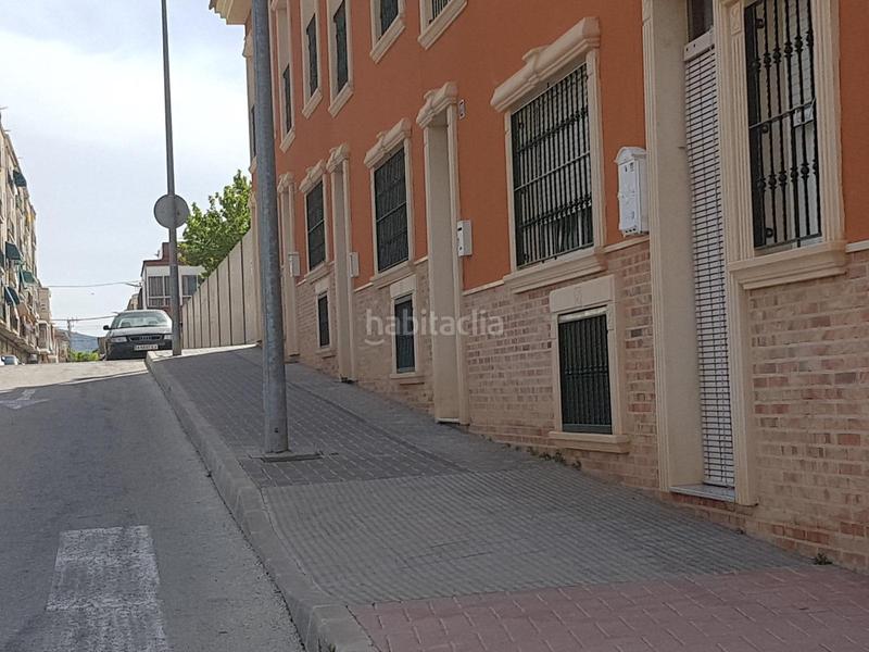 Foto dd9a60e3-fa2b-4996-95d9-5045ea3f949a. Casa adossada amb aparcament a El Castillo Aspe