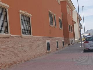Casa adossada a El Castillo. Oportunidad adosado en aspe