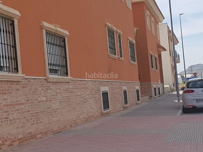 Foto 08e092b1-bab8-43a7-bd5c-7f0f10d0ce81. Aparcament cotxe a El Castillo Aspe