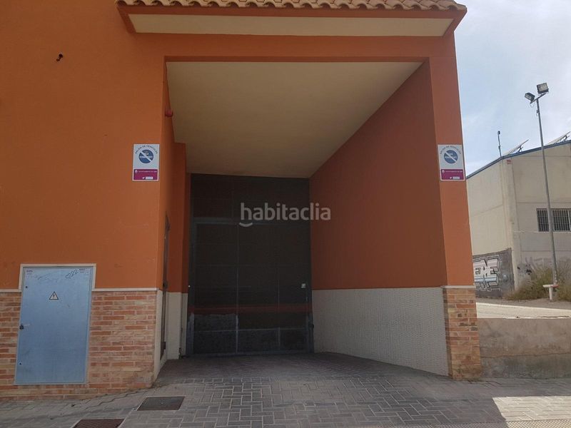 Foto 66963f05-438e-449d-8313-6f4a8dea485c. Aparcament cotxe a El Castillo Aspe