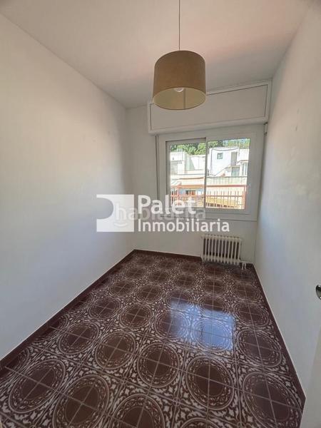 Foto 5bb21a61-bf11-469e-a947-b1e54807843b. Àtic amb calefacció a Putget - Farró Barcelona