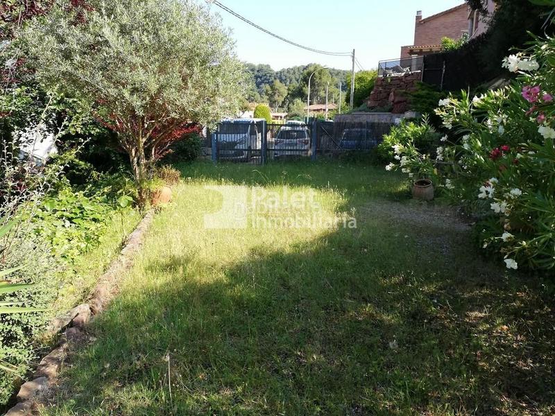 Foto 59de93fe-6d88-44bd-8b36-e4102bb64b01. Terreno residencial terreno en venta en can gell, 843 m con acceso por dos calles en Torrelles de Llobregat