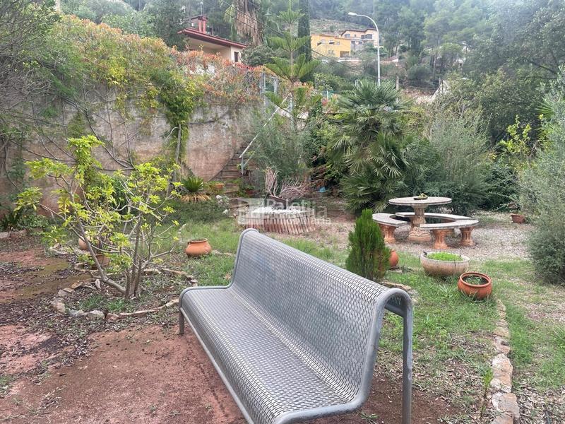 Foto 97f1d432-d752-4c18-869e-0526b7470b62. Terreno residencial terreno en venta en can gell, 843 m con acceso por dos calles en Torrelles de Llobregat