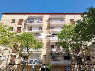 Studio  Calle lledoner. Amplio estudio reformado en sant genís dels agudells  no dispone