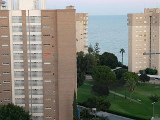 Appartement à Calle gabriel y galan-campoamor 1. Precioso y fresquito apartamento con vistas al mar
