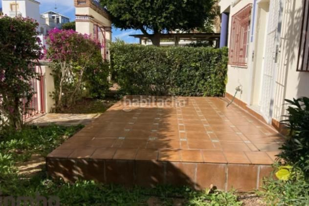 Foto b7a03a06-584d-475c-9874-c9f0158acb91. Casa a avenida espuña 12 a Los Balcones-Los Altos Torrevieja