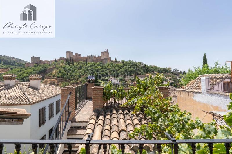 Foto b0fc9b4b-207b-4fb2-97b1-101d051d1646. Casa dos maravillosas casas en el albaicín con vistas panorámicas a la alhambra en Granada