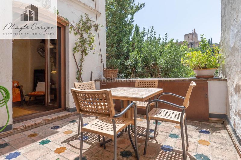 Foto c39e9cee-0489-4491-8eb5-6f6c99cff91a. Casa dos maravillosas casas en el albaicín con vistas panorámicas a la alhambra en Granada
