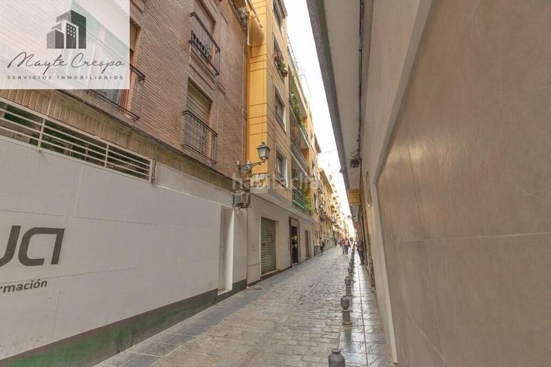 Foto 16c2c416-60d0-4eb4-9ba5-38fdc300e98d. Ático en calle águila 26 ático a reformar junto al palacio de los patos en Granada