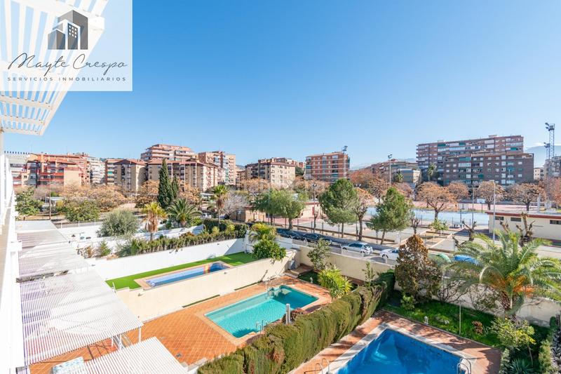 Foto 0f7d15ab-8b07-4a1a-8110-239f9ca470be. Chalet azo en zaidín con piscina privada espacio, luz y comodidad en una zona top en Granada