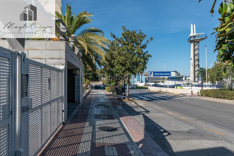 Foto 564fb1bf-832a-4adf-bcc8-91cbd2f1d772. Chalet azo en zaidín con piscina privada espacio, luz y comodidad en una zona top en Granada