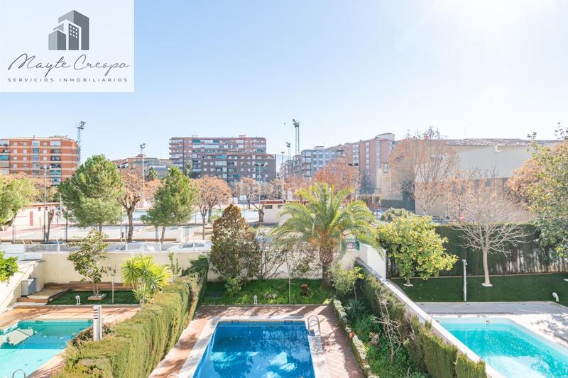 Foto 7342213a-91e0-4842-a511-037f8158895a. Chalet azo en zaidín con piscina privada espacio, luz y comodidad en una zona top en Granada